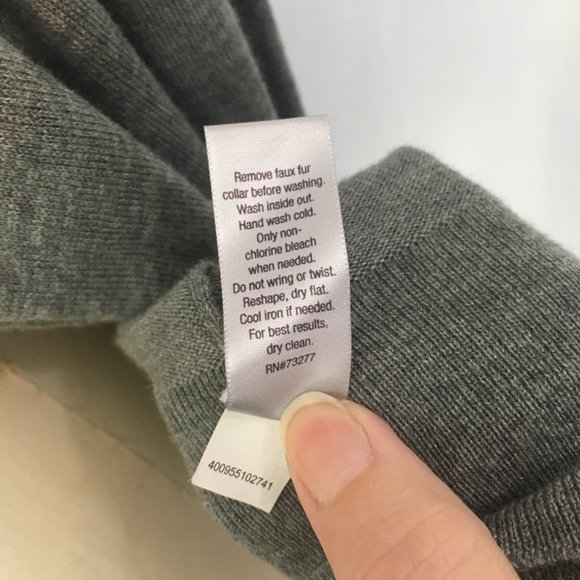 Jennifer Lopez Gray Lightweight Open Front Cardigan w/ Faux Fur Collar, size XS - Picture 8 of 10